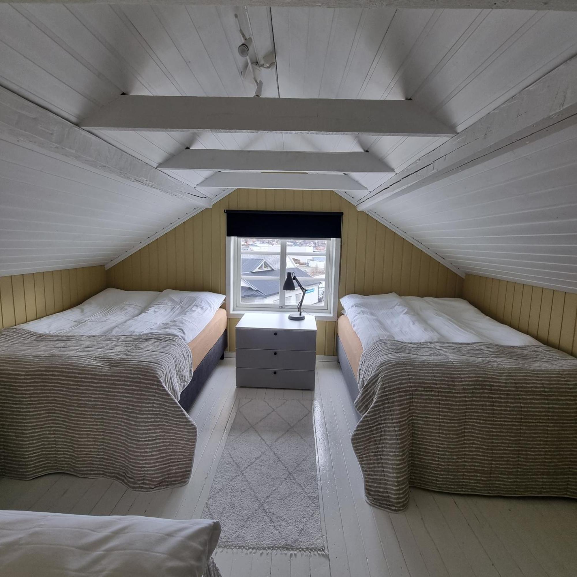 Loftsleilighet Midt I Sentrum Skjervoy Luaran gambar